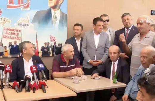 Özgür Özel'in emeklilerle buluşmasında kavga: Yalakalık yapma