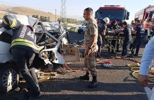 Erzurum’da katliam gibi kaza: 4 kişi öldü, 4 kişi yaralandı