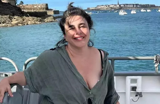 Esra Dermancıoğlu isyan etti! "Ben neden sanatçıların arasına giremiyorum"