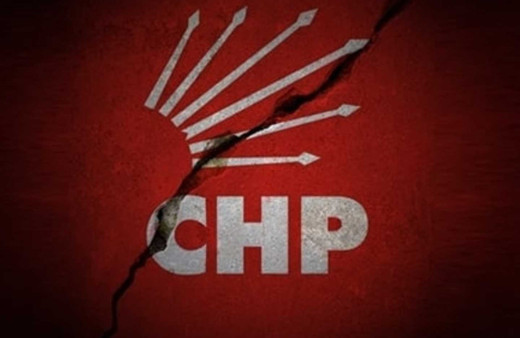 CHP Uşak il ve ilçe örgütleri istifa etti