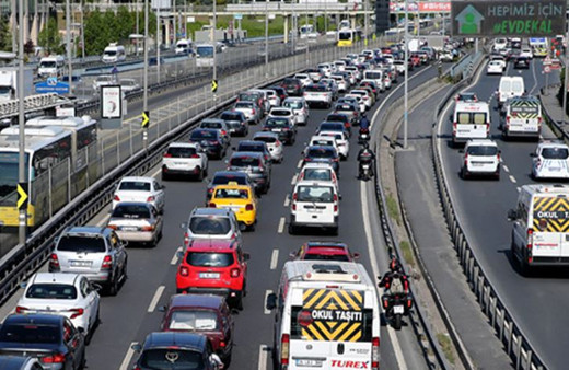 İstanbul'da trafiğe 30 Ağustos Zafer Bayramı düzenlemesi! Bu yollar kapatılacak