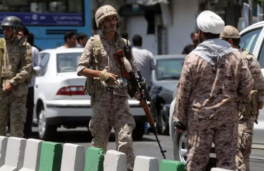 İran'ın güneydoğusunda güvenlik güçlerinin düzenlediği operasyonda 6 militan öldürüldü