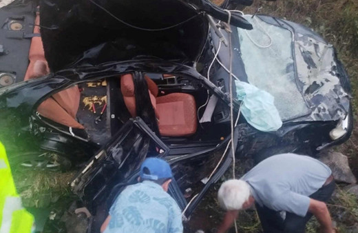 Otomobil şarampole devrildi! Feci kazada ölenler var