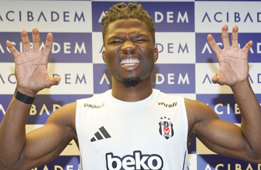 Beşiktaş'ın yeni golcüsü El Bilal Toure sağlık kontrolünden geçti