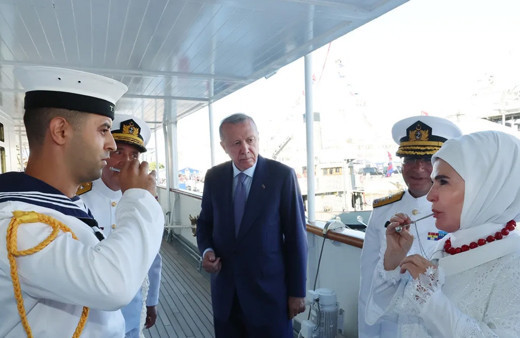 Cumhurbaşkanı Erdoğan ve eşi Emine Erdoğan, Savarona yatını ziyaret etti