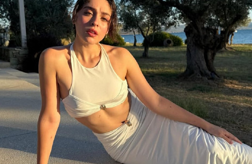 Cemre Baysel tarz değiştirdi! Takipçilerini ikiye böldü...