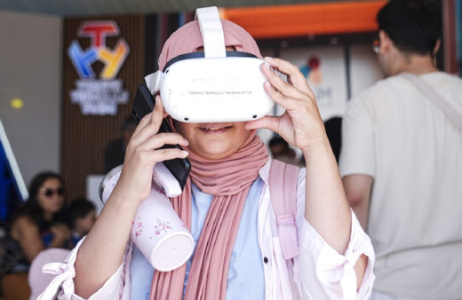 TEKNOFEST Mavi Vatan" 30 Ağustos Zafer Bayramı'nda çocuklardan yoğun ilgi görüyor