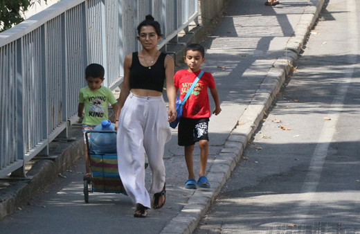 32 saatlik su kesintisi vatandaşı perişan etti! Bidonlarla çeşme başında beklediler