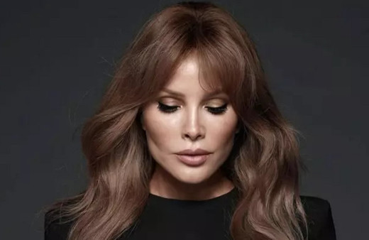 Şarkıcı Asya cenaze sonrası isyan etti! "Malesef çok yozlaştık"