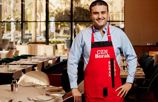 Aylık kazancım 30 bin TL demişti: Burak Özçivit'in 14 milyon TL'lik aracını satın aldı