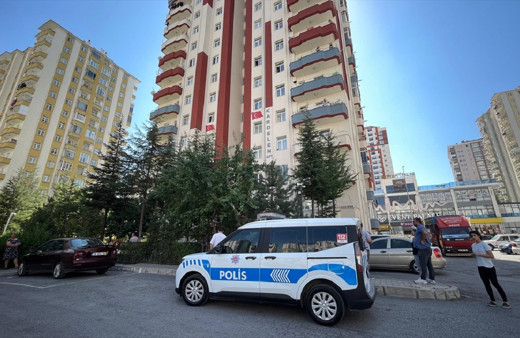 Kayseri'de korkunç olay! Apartman görevlisi tartıştığı kişi tarafından bıçaklanarak öldürüldü