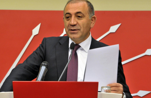 Gürsel Tekin ihraç kararını kabul etmedi: "Beni ihraç edemezsiniz, bir iki gün içinde il binasına gideceğim"