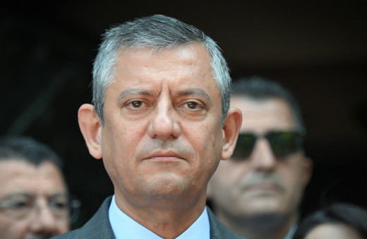 CHP lideri Özgür Özel: Gürsel Tekin partiden ihraç ettik