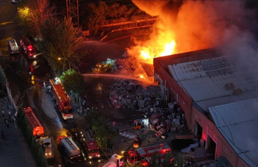 Kayseri OSB’de keçe fabrikasında yangın