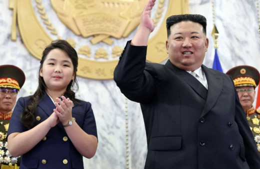 Kim Jong Un, sır gibi sakladığı kızını dünyaya tanıttı