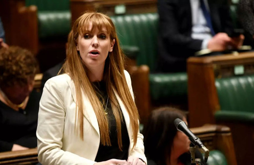 İngiltere Başbakan Yardımcısı istifa etti! Nedeni gündem oldu