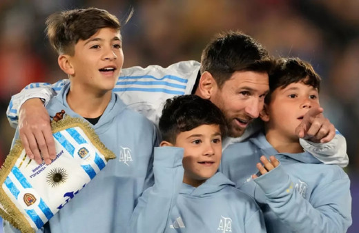 Son iç saha maçı olabilir! Messi'nin gözyaşları sel oldu aktı...