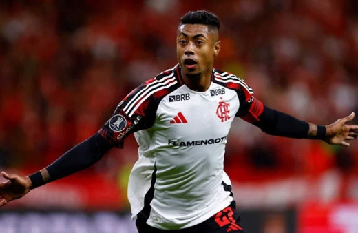 Ünlü futbolcuya büyük şok! Hapis cezası alabilir...