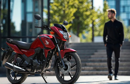 Honda'nın yenilenen CB125F Naked motosikleti, Türkiye'de satışa çıktı! İşte fiyatı ve özellikleri