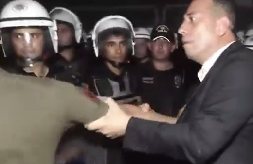 Ali Mahir Başarır’dan polise skandal müdahale