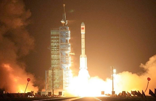 Çin özellikli yeni uydularını uzaya gönderdi