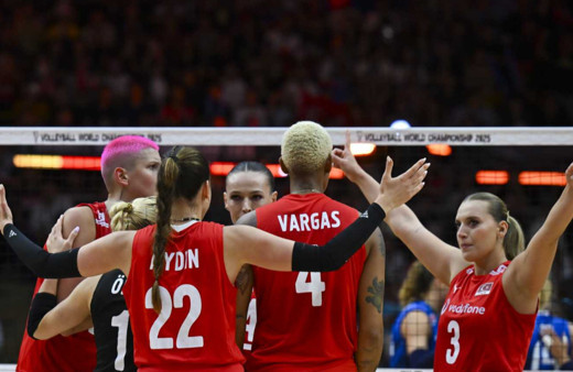 Filenin Sultanları'na tebrik mesajları