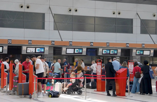 Yolcu uçağındaki tüm yolculara ücretsiz verilecek Abdulkadir Uraloğlu duyurdu