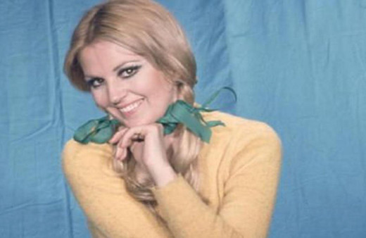 Yeşilçam'ın sarışın bombası Hale Soygazi son haliyle gençlere taş çıkarttı