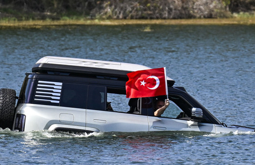 BYD'den süper otomobil! YANGWANG'ın U8 ve U9 modeli olay yarattı, özelliklerine bakın