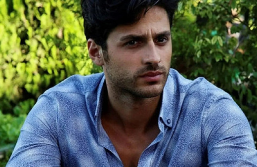 Ekin Mert Daymaz'dan banyoda aşk itirafı! Genç sevgilisi ile paylaştı...