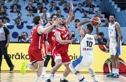 12 Dev Adam EuroBasket 2025'de finalde!