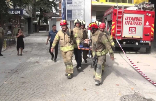 Kadıköy'de faciadan dönüldü! İstinat duvarı kaydı...