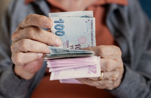 Bekleyenlere müjde: SGK uzmanı kademeli emeklilik için tarih verdi!