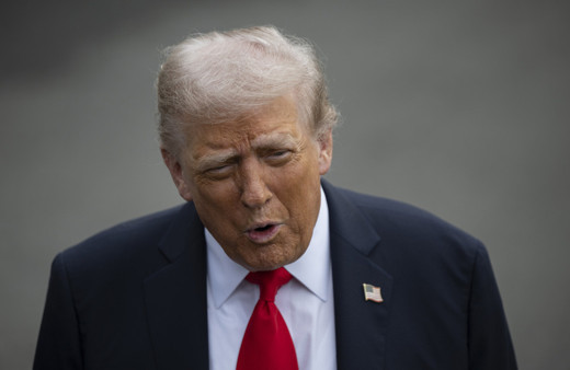 Trump, televizyon kanallarını hedef aldı: Lisansları iptal edilmeli