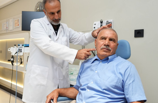 Yaşamını tehdit ettiğini bilmiyordu! Yüzündeki şiddetli ağrı tümör kaynaklı çıktı