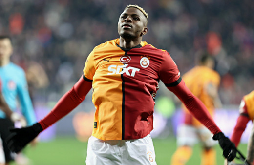 Victor Osimhen'in sahalara dönüş tarihi belli oldu! Taraftar onu bekliyor