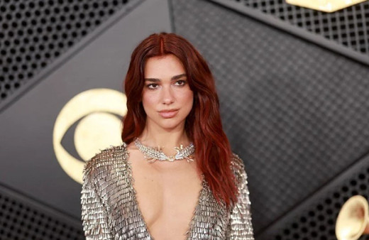 Dua Lipa tarafını seçti! İsrail destekçisi menajerine yol verdi...