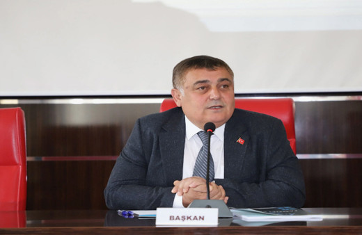 CHP'den bir istifa daha: Antalya'nın Aksu ilçesi Belediye Başkanı İsa Yıldırım yollarını ayırdı