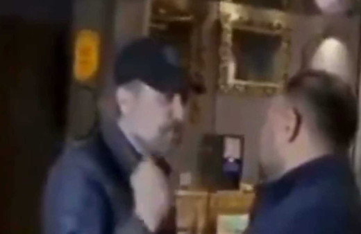 Nejat İşler'e kafa atan muhabir özür diledi