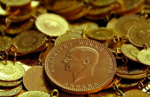 Altının ons fiyatı rekor yeniledi! Yıl başından bu yana yaklaşık yüzde 46 arttı