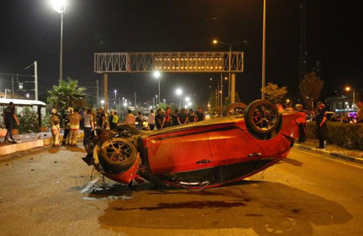 Hatay'da otomobil yayalara çarptı: 3 ölü, 3 yaralı