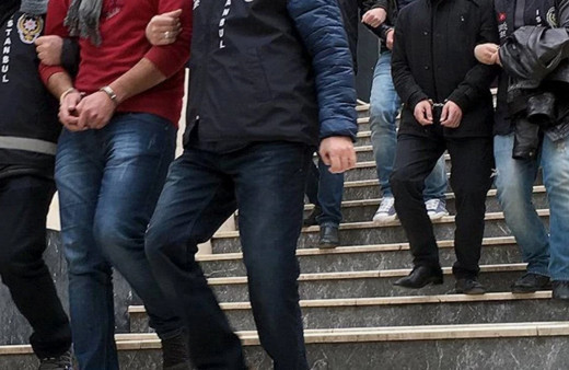 İstanbul'da terör örgütü DHKP-C'ye yönelik operasyonda 12 şüpheli yakalandı