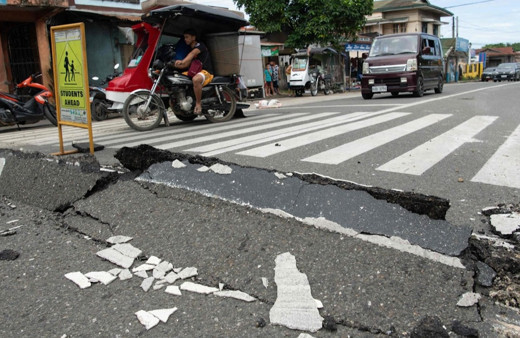 Filipinler'de can pazarı! 6,9 şiddetinde depremde can kaybı 61'e çıktı...
