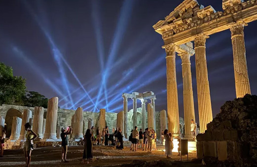 Gece müzeciliğinde ziyaretçi rekoru! Bakan Ersoy duyurdu: 2 Kasım'a kadar uzatıldı