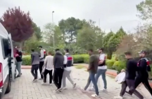 PTT ve HGS adını kullanarak dolandırıcılık yapan 12 şüpheli yakalandı