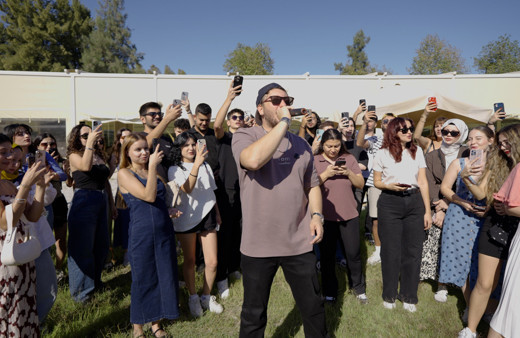Anıl Piyancı'dan Antalya Belek Üniversitesi'nde sürpriz konser