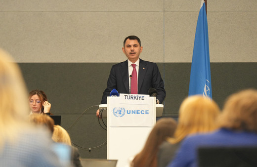 Bakan Kurum Cenevre'de Türkiye'nin inşa tecrübesini anlattı