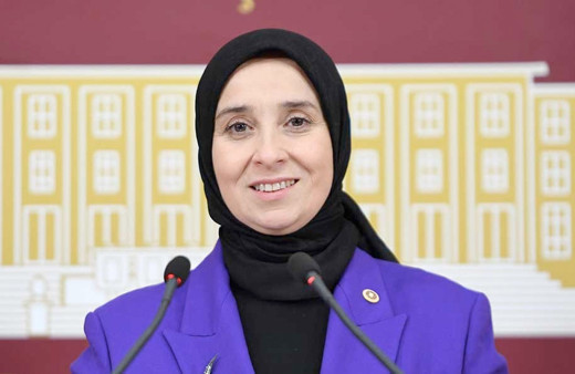 Elif Esen Türkiye'nin geleceğini çalan sessiz tehlike deyip uyardı