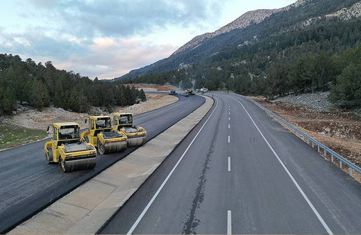Antalya-Konya Kara Yolu ulaşıma kapatıldı