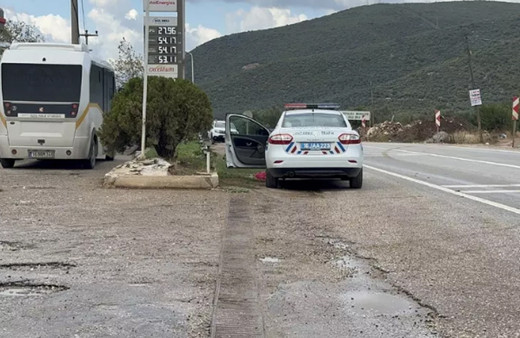 Bursa'da akaryakıt istasyonunda çıkan silahlı kavgada bir kişi öldü